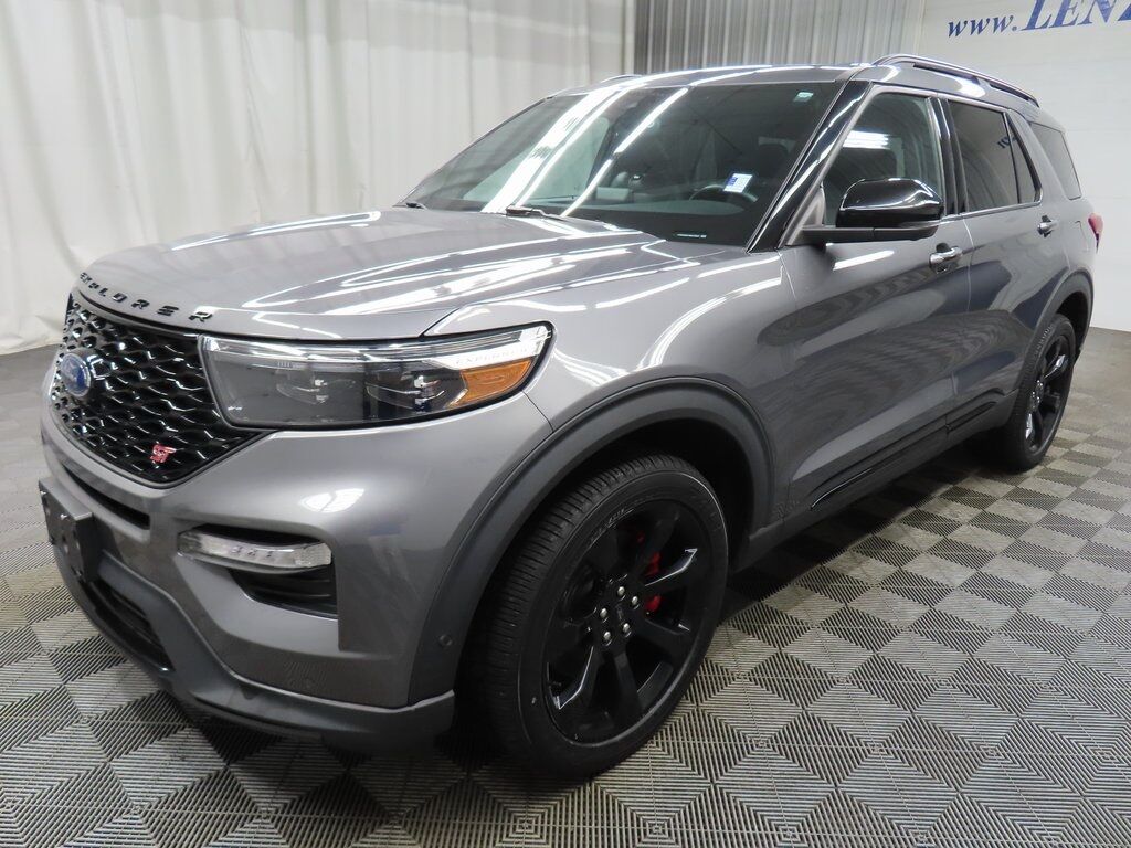 2021 Ford Explorer ST 4WD 6 Passenger Fond du Lac WI