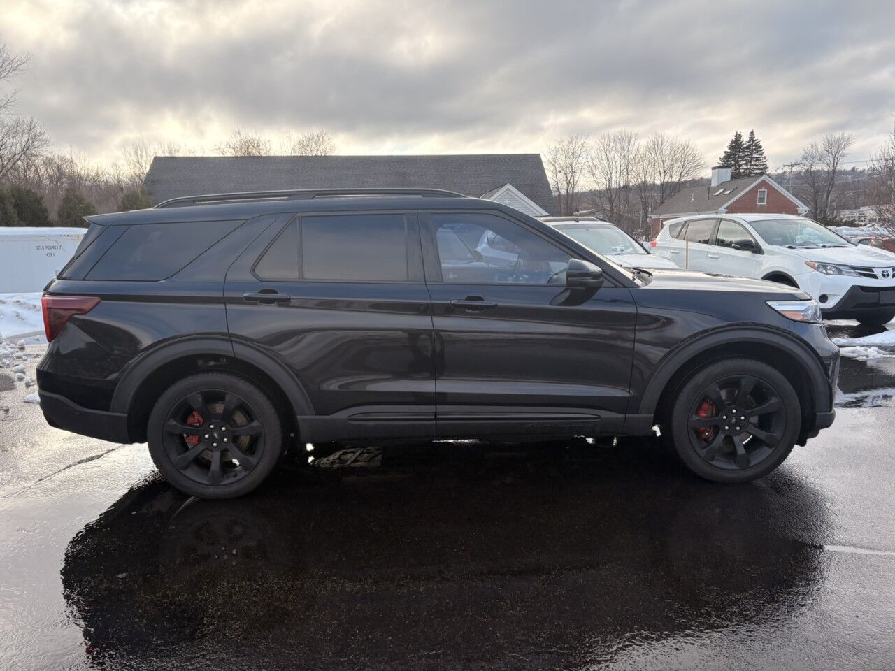 2021 Ford Explorer ST Fitchburg MA
