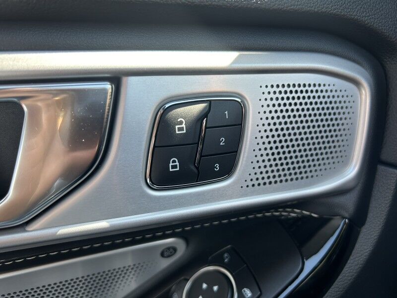 2021 Ford Explorer ST Whitinsville MA