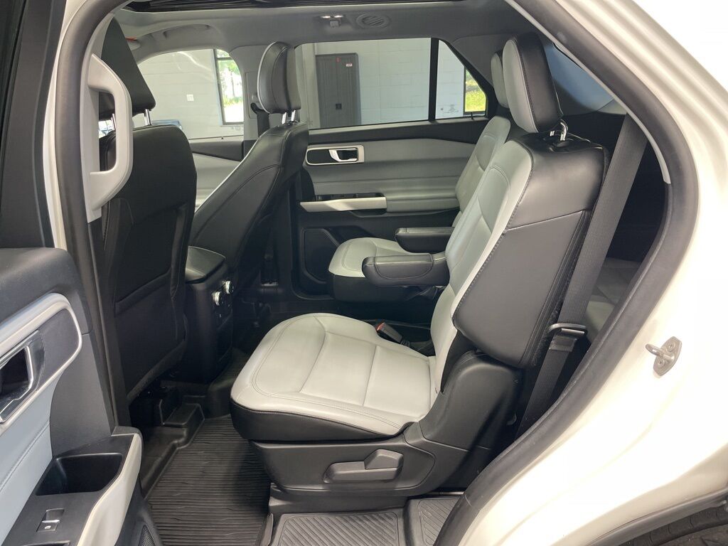 2021 Ford Explorer XLT 4WD 6 Passenger Minocqua WI