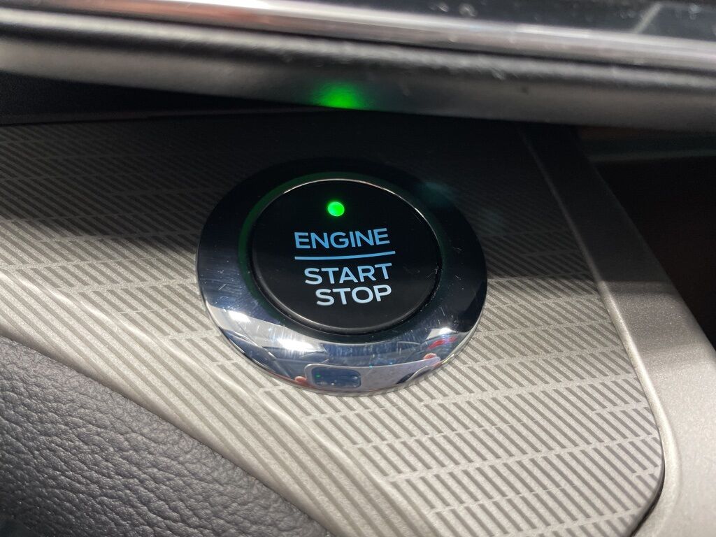 2021 Ford Explorer XLT 4WD 6 Passenger Minocqua WI