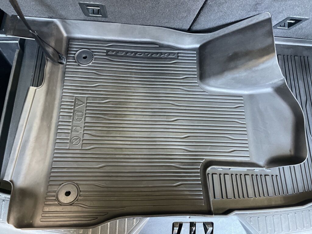 2021 Ford Explorer XLT 4WD 6 Passenger Minocqua WI
