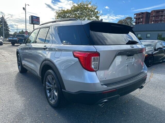 2021 Ford Explorer XLT photo 4