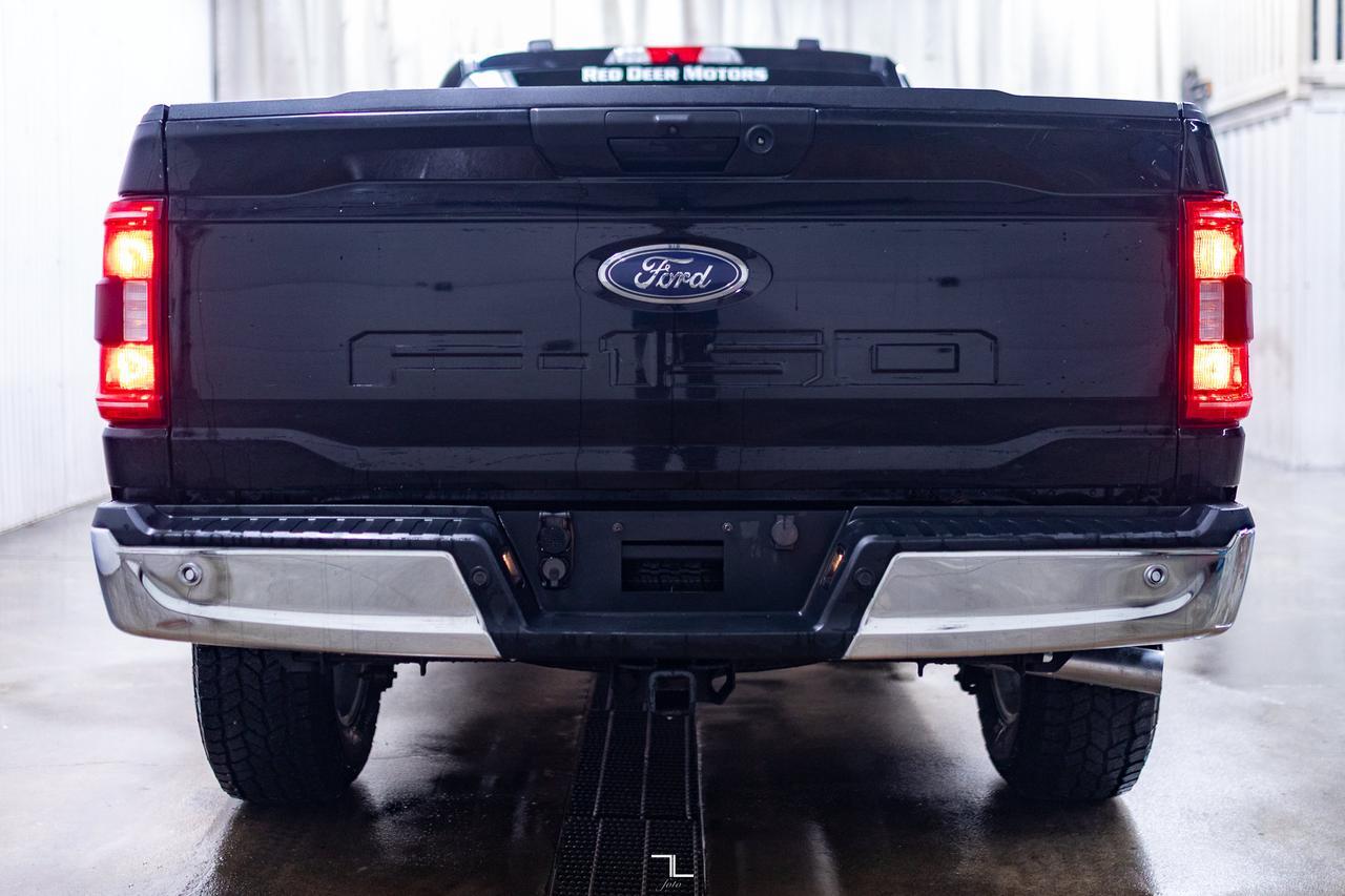 2021 Ford F-150 4x4 Super Cab XLT Longbox Nav BCam Red Deer AB