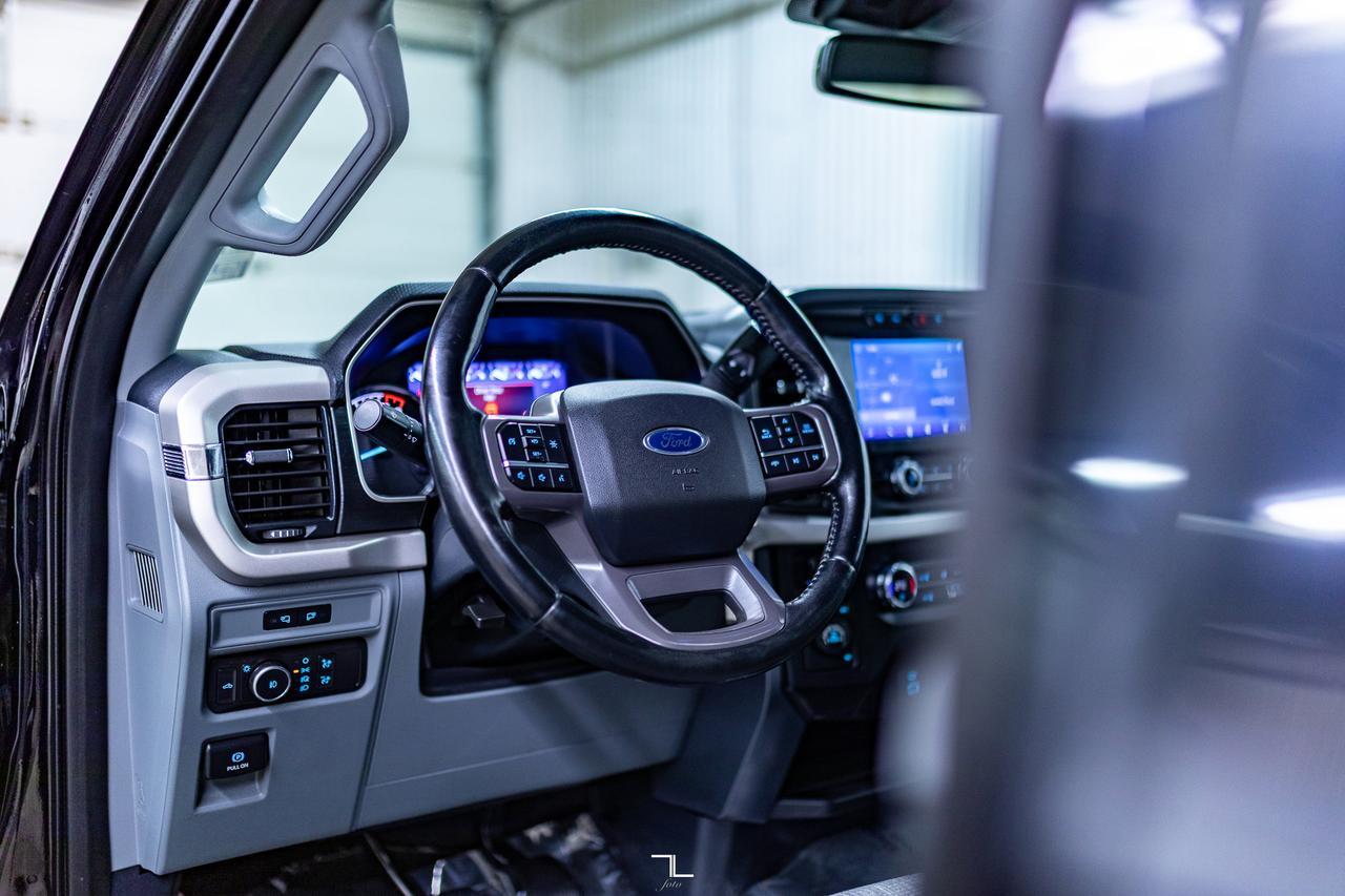 2021 Ford F-150 4x4 Super Cab XLT Longbox Nav BCam Red Deer AB