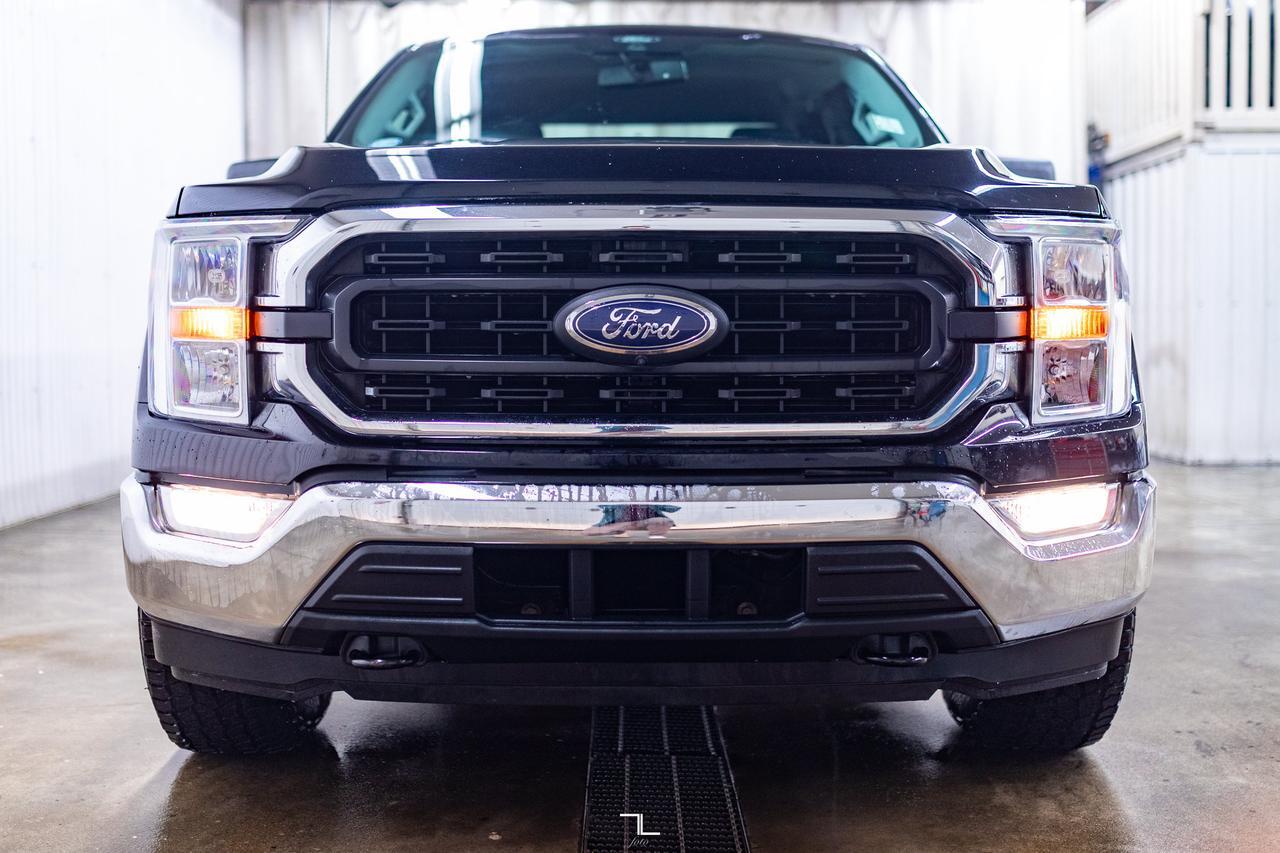 2021 Ford F-150 4x4 Super Cab XLT Longbox Nav BCam Red Deer AB