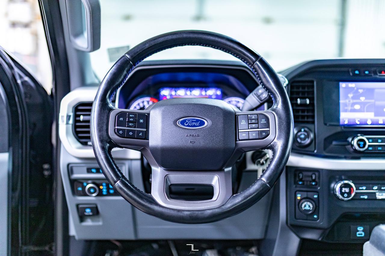 2021 Ford F-150 4x4 Super Cab XLT Longbox Nav BCam Red Deer AB