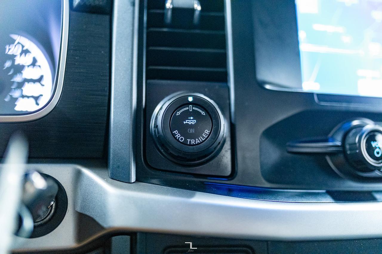 2021 Ford F-150 4x4 Super Cab XLT XTR Nav BCam Red Deer AB