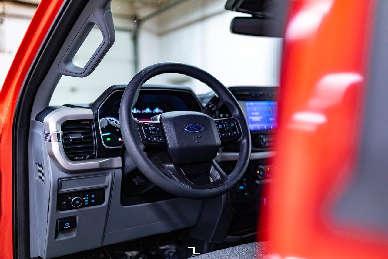 2021 Ford F-150 4x4 Super Crew XLT BCam Topper Red Deer AB