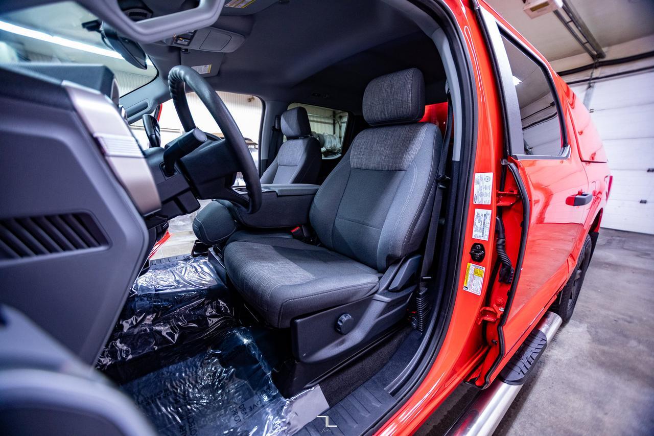 2021 Ford F-150 4x4 Super Crew XLT BCam Topper Red Deer AB