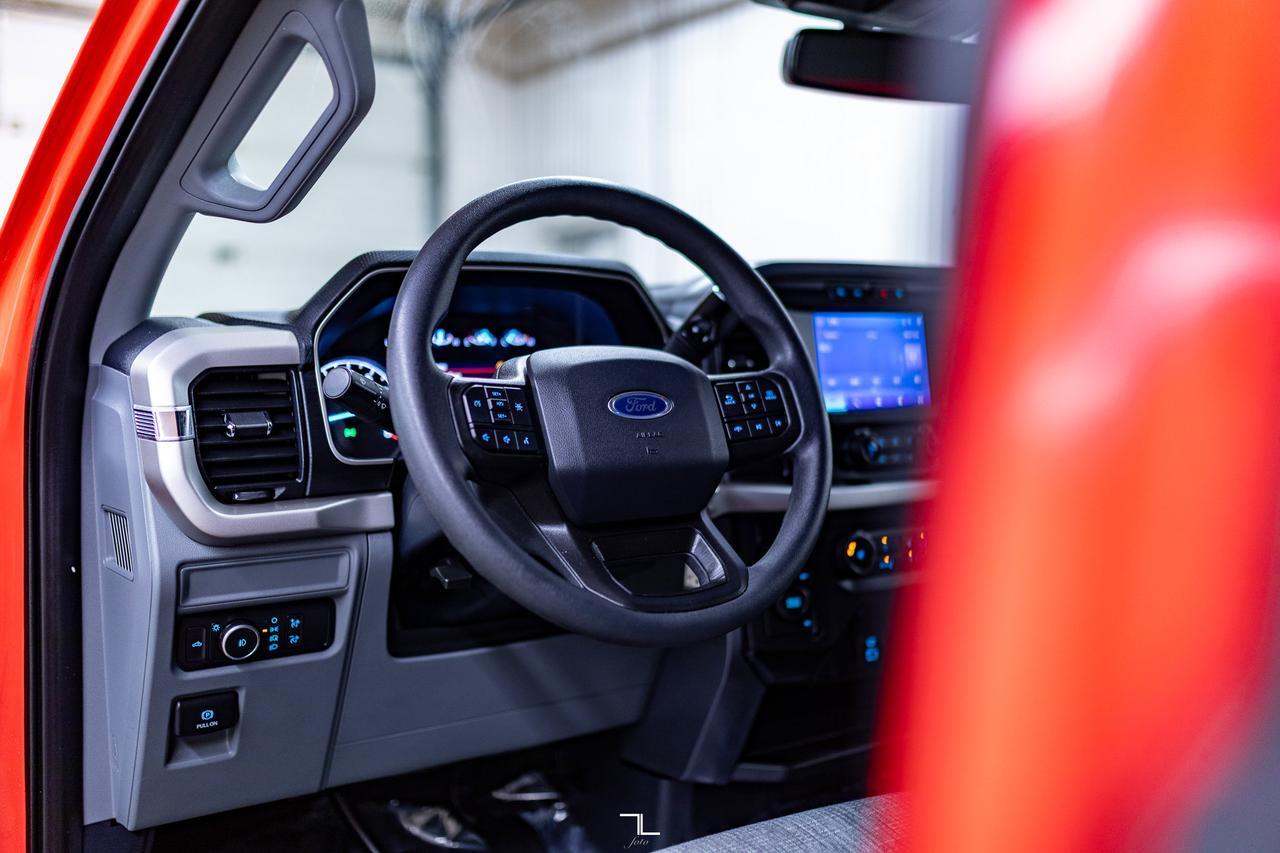 2021 Ford F-150 4x4 Super Crew XLT BCam Topper Red Deer AB