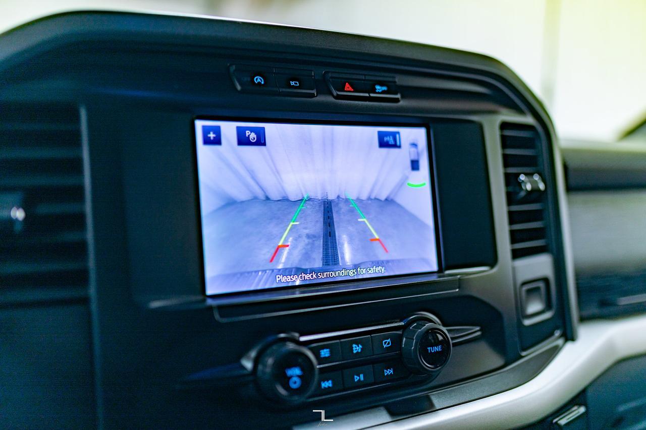 2021 Ford F-150 4x4 Super Crew XLT BCam Topper Red Deer AB