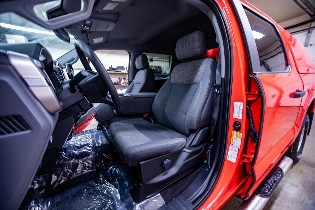 2021 Ford F-150 4x4 Super Crew XLT BCam Topper Red Deer AB