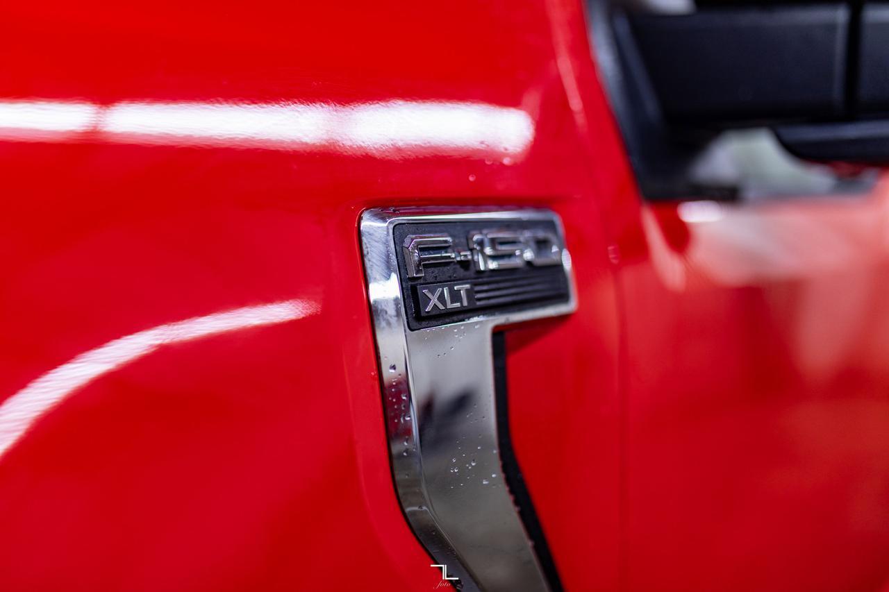 2021 Ford F-150 4x4 Super Crew XLT BCam Topper Red Deer AB