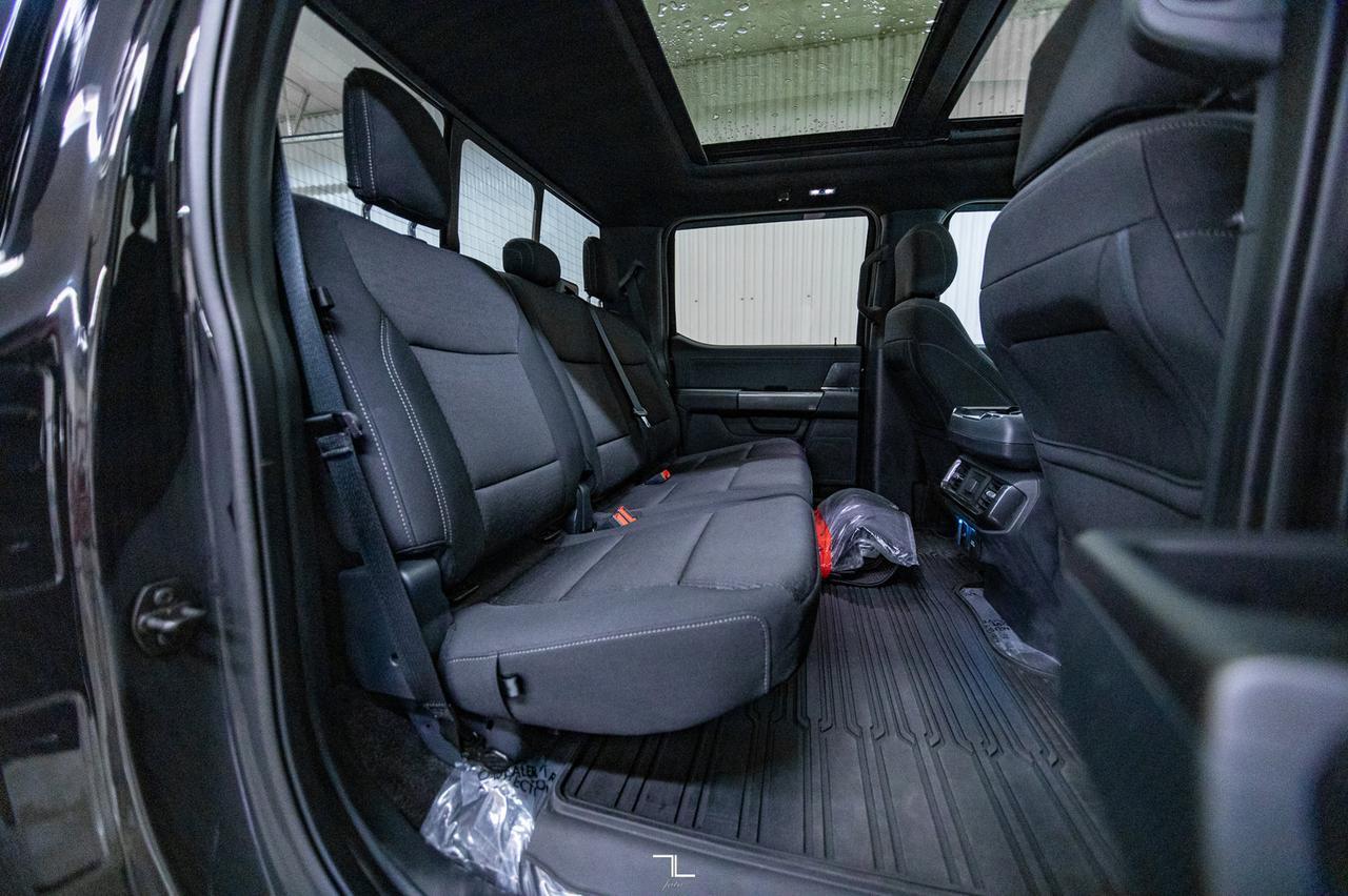 2021 Ford F-150 4x4 Super Crew XLT Sport Nav Roof BCam Level Kit Red Deer AB