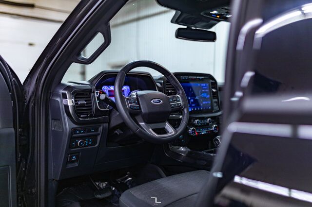 2021 Ford F-150 4x4 Super Crew XLT Sport Nav Roof BCam Level Kit Red Deer AB