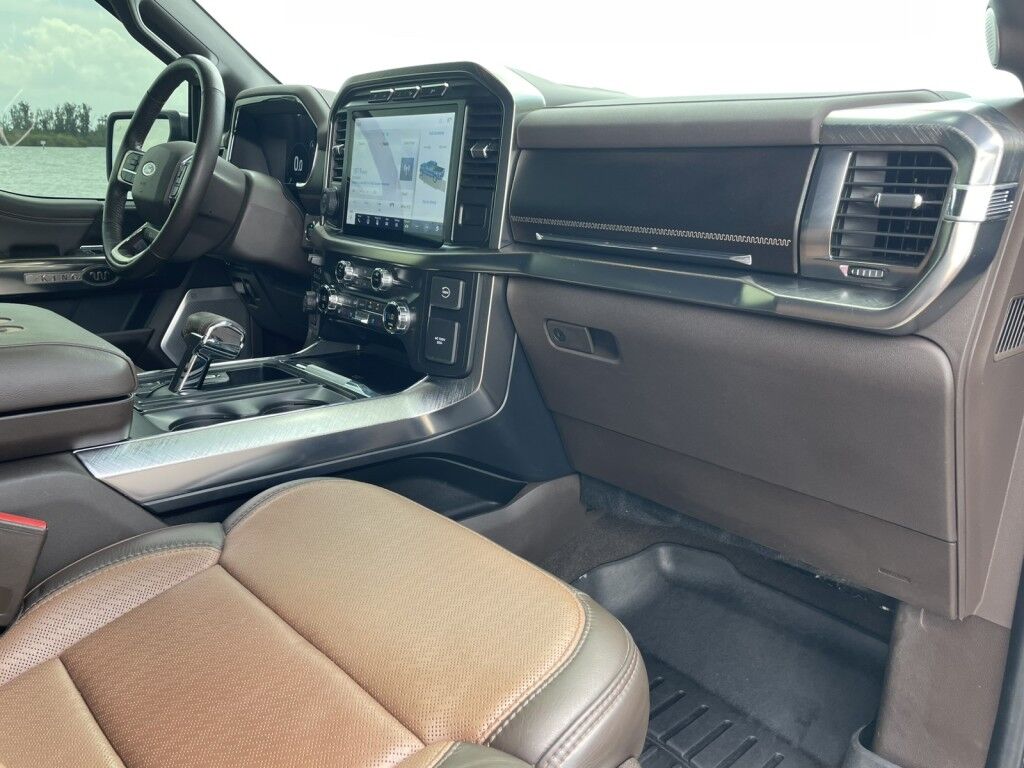 2021 Ford F-150 KING RANCH~CLEAN CARFAX~FX4 PKG~TWIN PANEL MOONROOF~MAX TOWING PKG~ONLINE FINANCE AND SHIPPING AVAILABLE!!!! Sarasota FL