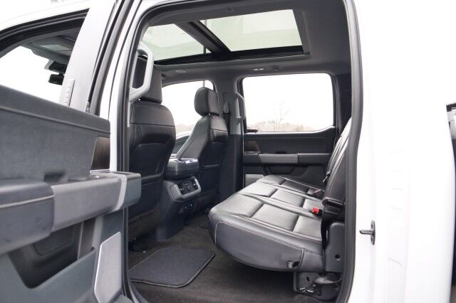 2021 Ford F-150 LARIAT 4X4 / 5.0L V8 / Trailer Tow Package! High Point NC