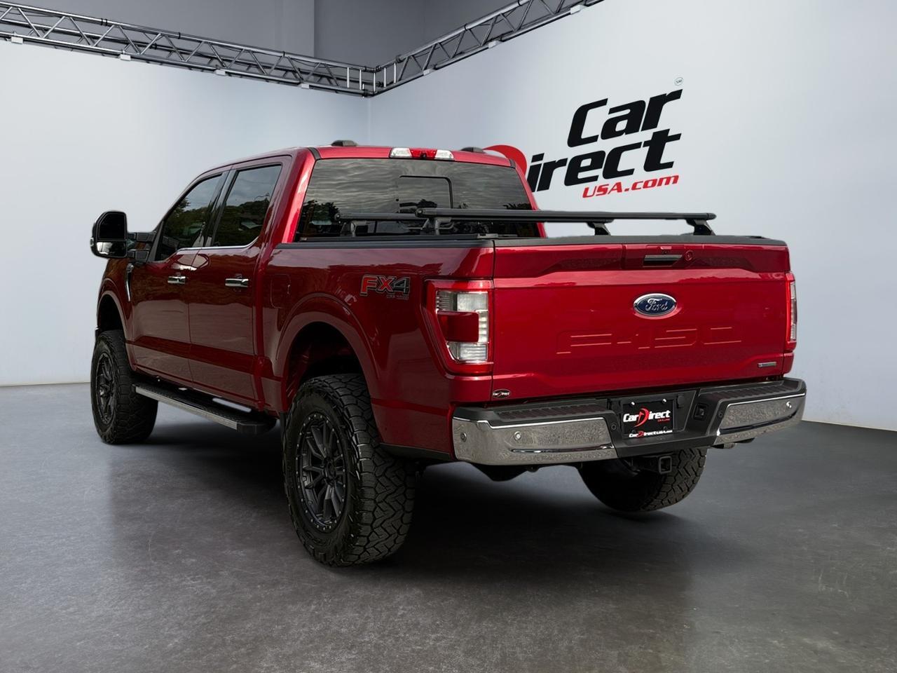2021 Ford F-150 LARIAT, POWER TAILGATE, LIFTED, HARD TONNEAU COVER WITH RACKS, 360 BACKUP CAMERA, PANO MOONROOF, AUTO START/STOP, HEATED FRONT & REAR SEATS, BLIND SPOT ALERT, FORWARD COLLISION WARNING, CUSTOM FUEL WHEELS, BUILT TOUGH, LUXURY FEATURES!