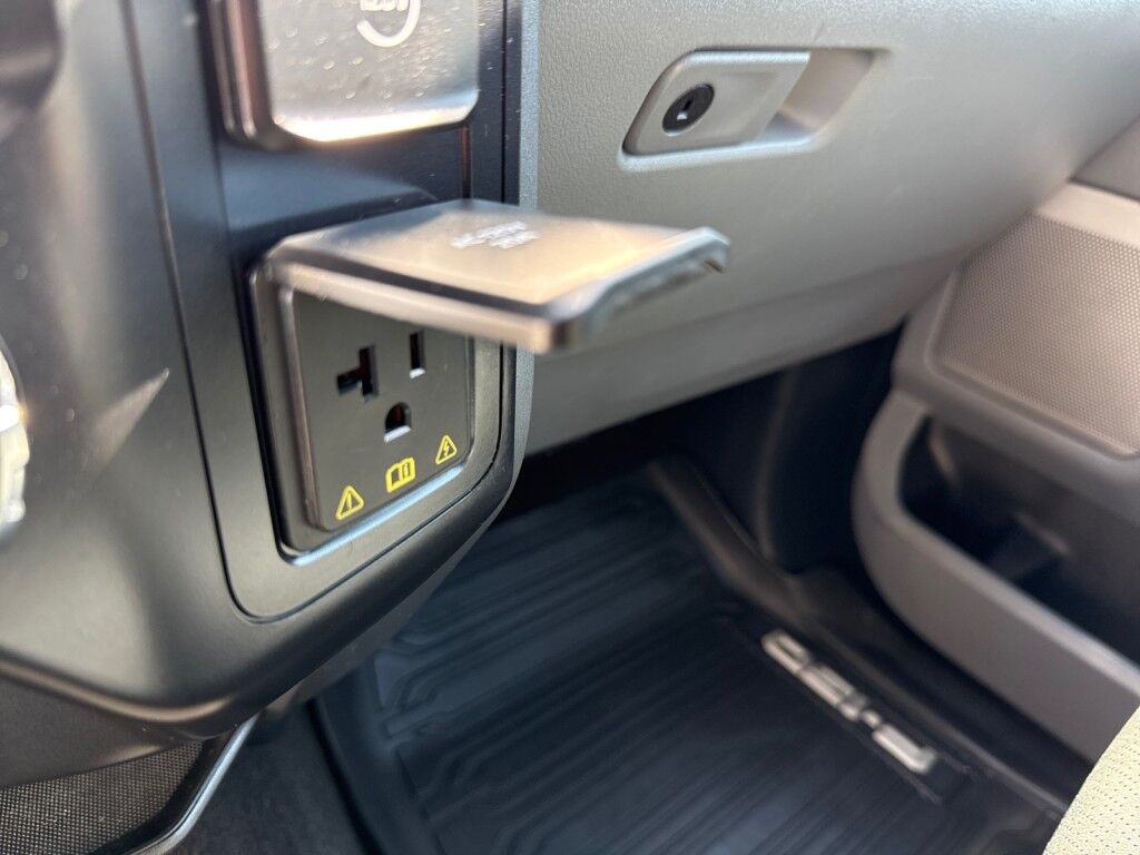 2021 Ford F-150 LARIAT~POWERBOOST HYBRID~DRIVER ASSIST~CARPLAY~CONNECTED CAR INTEGRATED APPS~ ECOBOOST~FX4 PACKAGE~LEATHER SEATS~REMOTE ENGINE START~TOW/HAUL MODE~ONLINE FINANCE AND SHIPPING AVAILABLE Sarasota FL