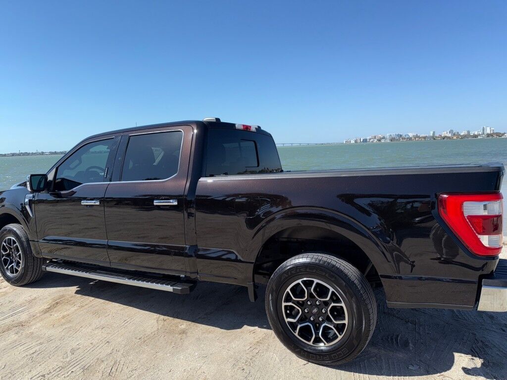 2021 Ford F-150 LARIAT~POWERBOOST HYBRID~DRIVER ASSIST~CARPLAY~CONNECTED CAR INTEGRATED APPS~ ECOBOOST~FX4 PACKAGE~LEATHER SEATS~REMOTE ENGINE START~TOW/HAUL MODE~ONLINE FINANCE AND SHIPPING AVAILABLE Sarasota FL