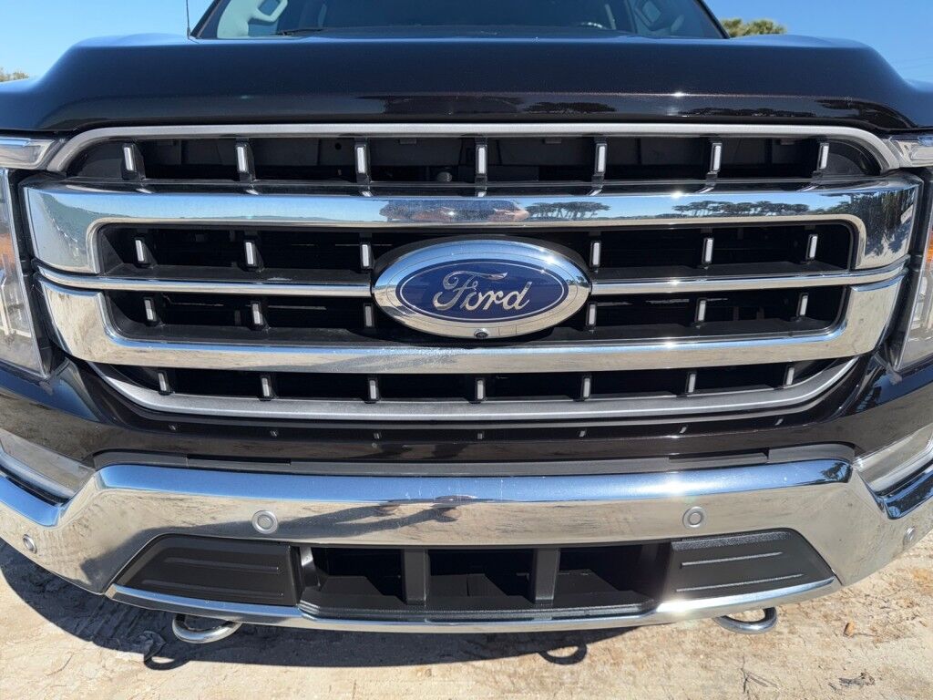 2021 Ford F-150 LARIAT~POWERBOOST HYBRID~DRIVER ASSIST~CARPLAY~CONNECTED CAR INTEGRATED APPS~ ECOBOOST~FX4 PACKAGE~LEATHER SEATS~REMOTE ENGINE START~TOW/HAUL MODE~ONLINE FINANCE AND SHIPPING AVAILABLE Sarasota FL