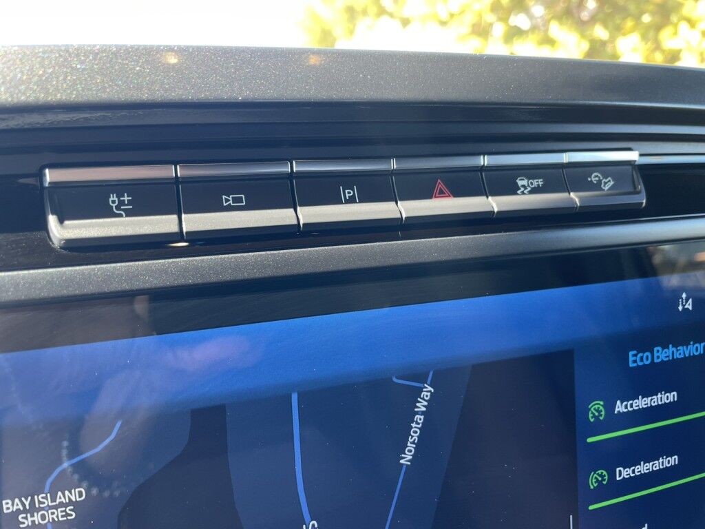 2021 Ford F-150 LARIAT~POWERBOOST HYBRID~TWIN PANEL MOONROOF~FX4 OFF ROAD PACKAGE~1 OWNER~ONLINE FINANCE AND SHIPPING AVAILABLE!!! Sarasota FL