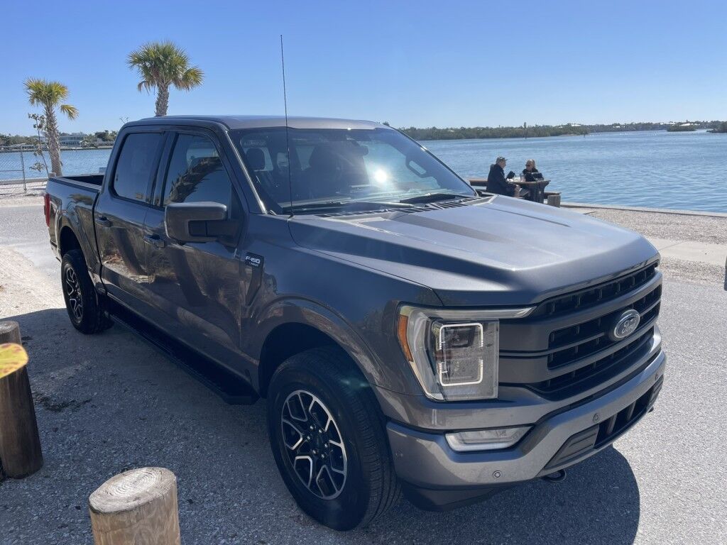 2021 Ford F-150 LARIAT~POWERBOOST HYBRID~TWIN PANEL MOONROOF~FX4 OFF ROAD PACKAGE~1 OWNER~ONLINE FINANCE AND SHIPPING AVAILABLE!!! Sarasota FL