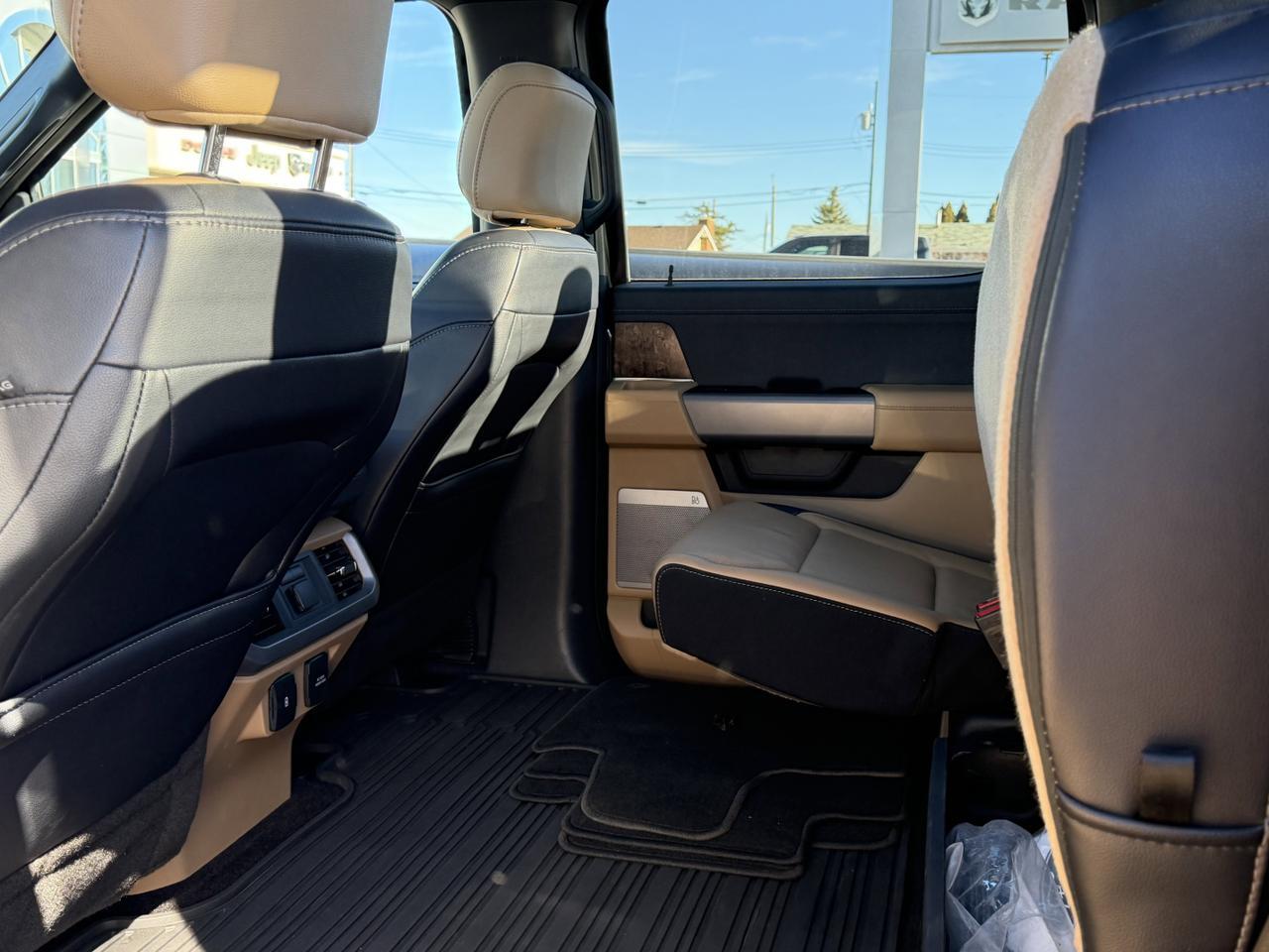 2021 Ford F-150 Lariat SuperCrew Crew Cab 4WD | Low KMs | EcoBoost | Heated Seats | 360 Camera Redwater AB