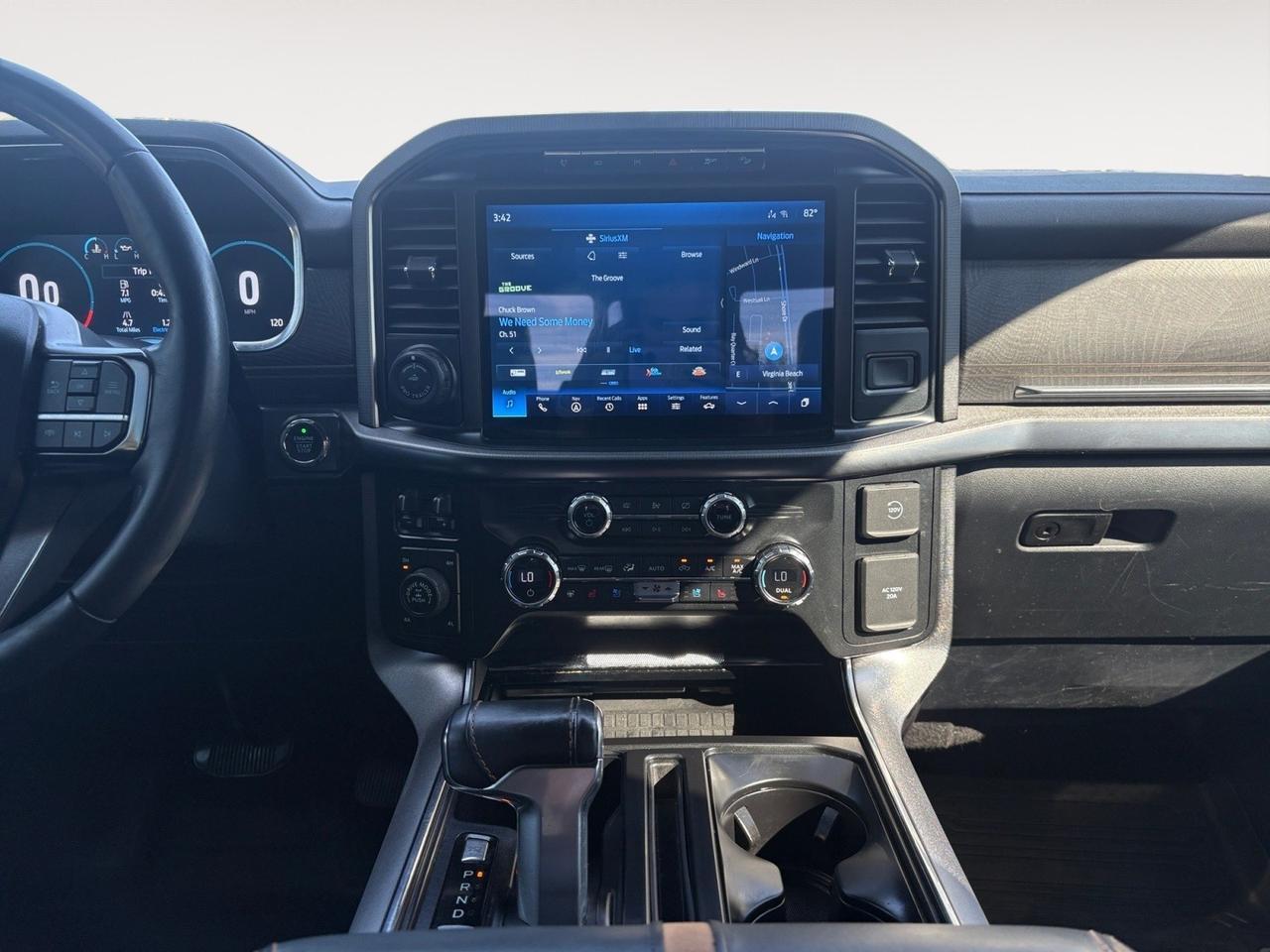 2021 Ford F-150 Platinum, POWER RUNNING BOARDS, AUTO START/STOP, LANE KEEP ASSIST, TOW PACKAGE, PANORAMIC SUNROOF, 360 BACKUP CAMERA WITH PARKING SENSORS, NAVIGATION, HEATED & COOLING SEATS, ONLY 1 OWNER, CLEAN CARFAX, LIKE BRAND NEW! Virginia Beach VA
