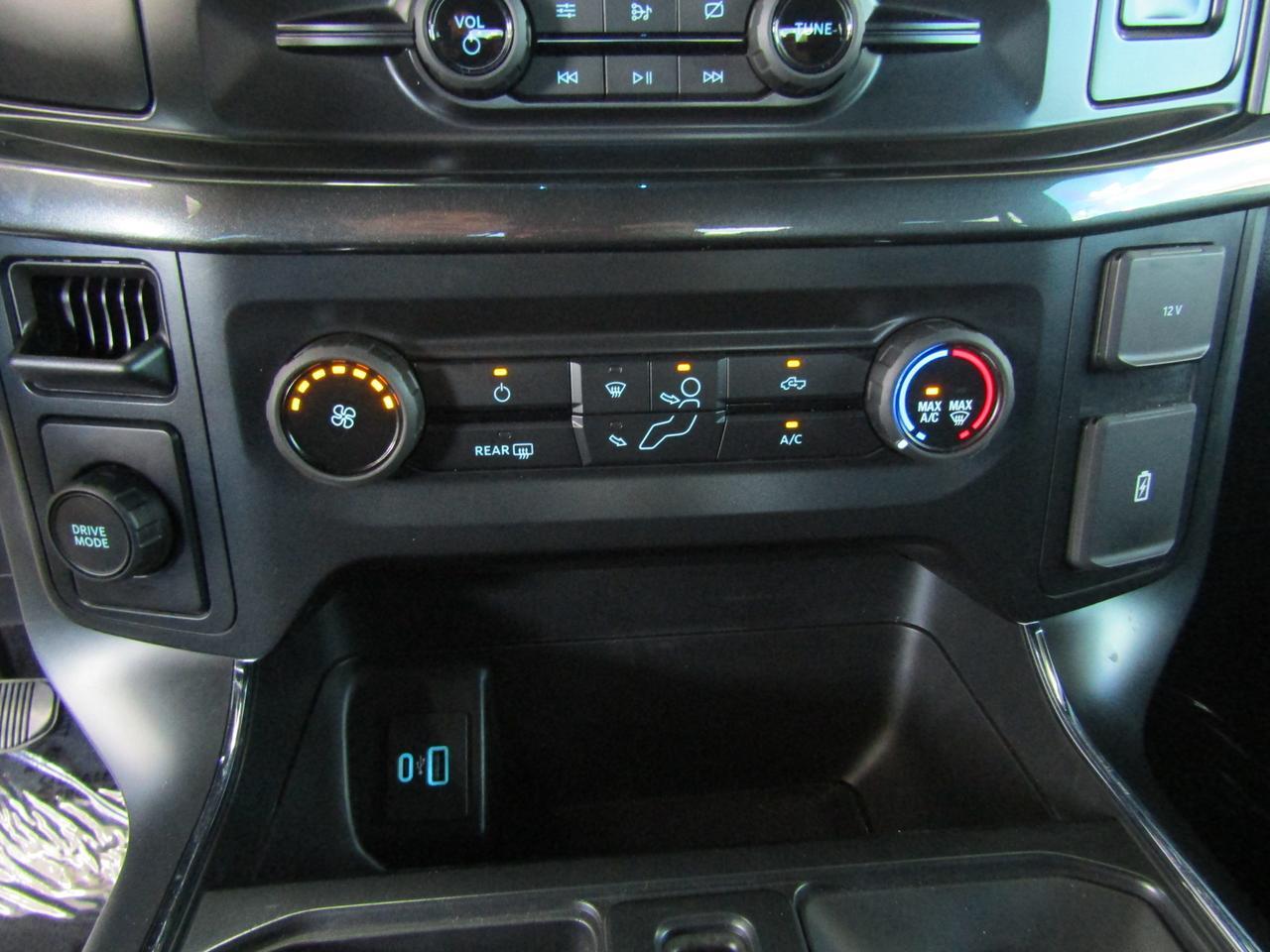 2021 Ford F-150 XL 2WD SuperCrew 5.5 Box Grand Prairie TX