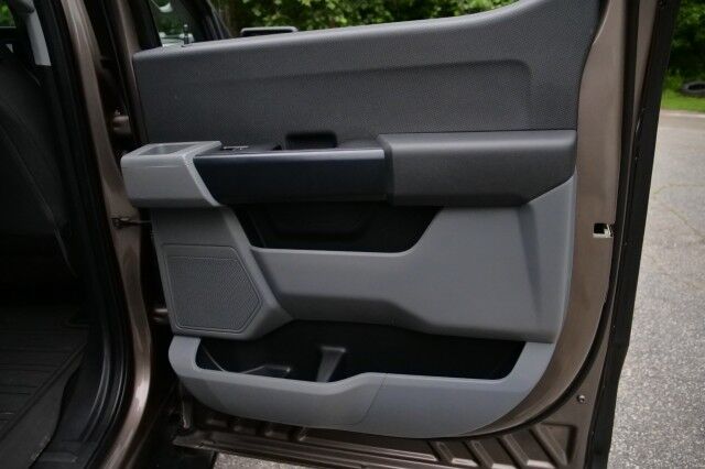 2021 Ford F-150 XL / 5.0L V8 / NITTO Tires / Running Boards! High Point NC
