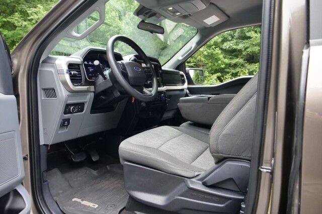 2021 Ford F-150 XL / 5.0L V8 / NITTO Tires / Running Boards! High Point NC