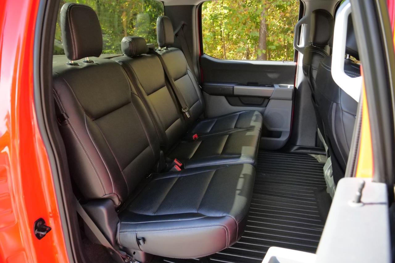 2021 Ford F-150 XLT 4X4 / 5.0L V8 / Leather Seating / Wheels & Tires Upgrade Lincolnton NC