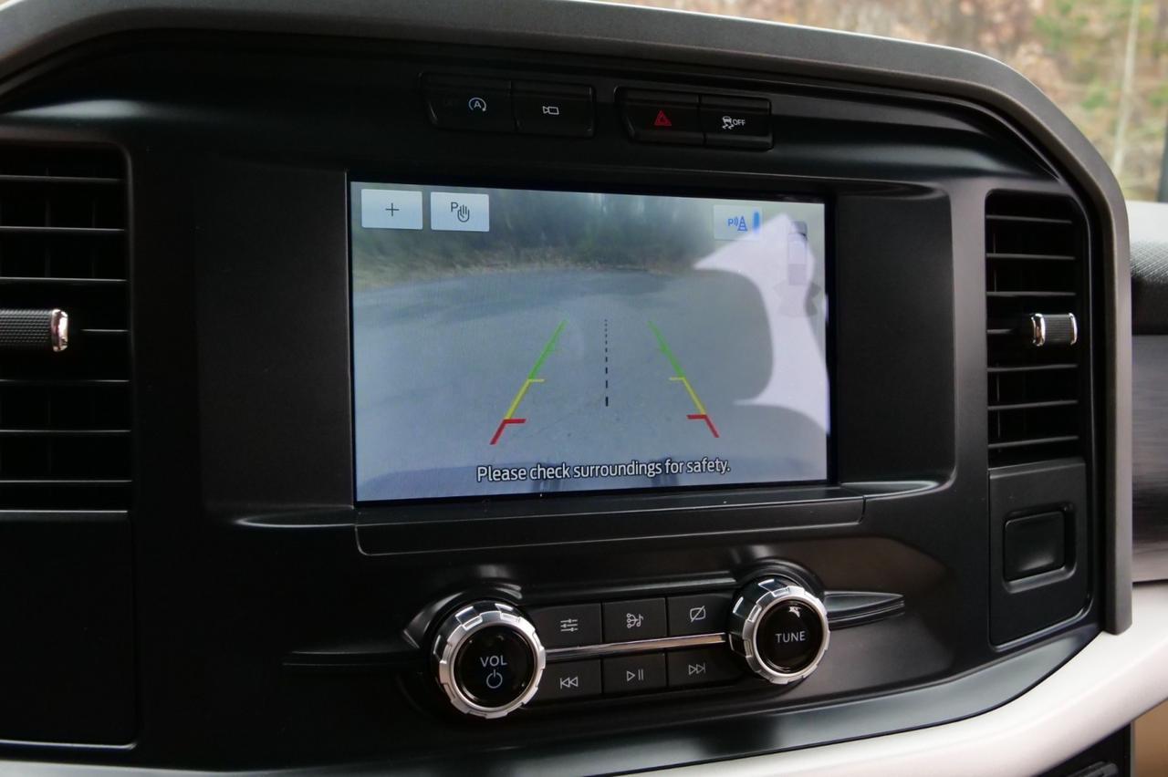 2021 Ford F-150 XLT 4X4 / 5.0L V8 / NAV / Chrome Appearance Package! Lincolnton NC