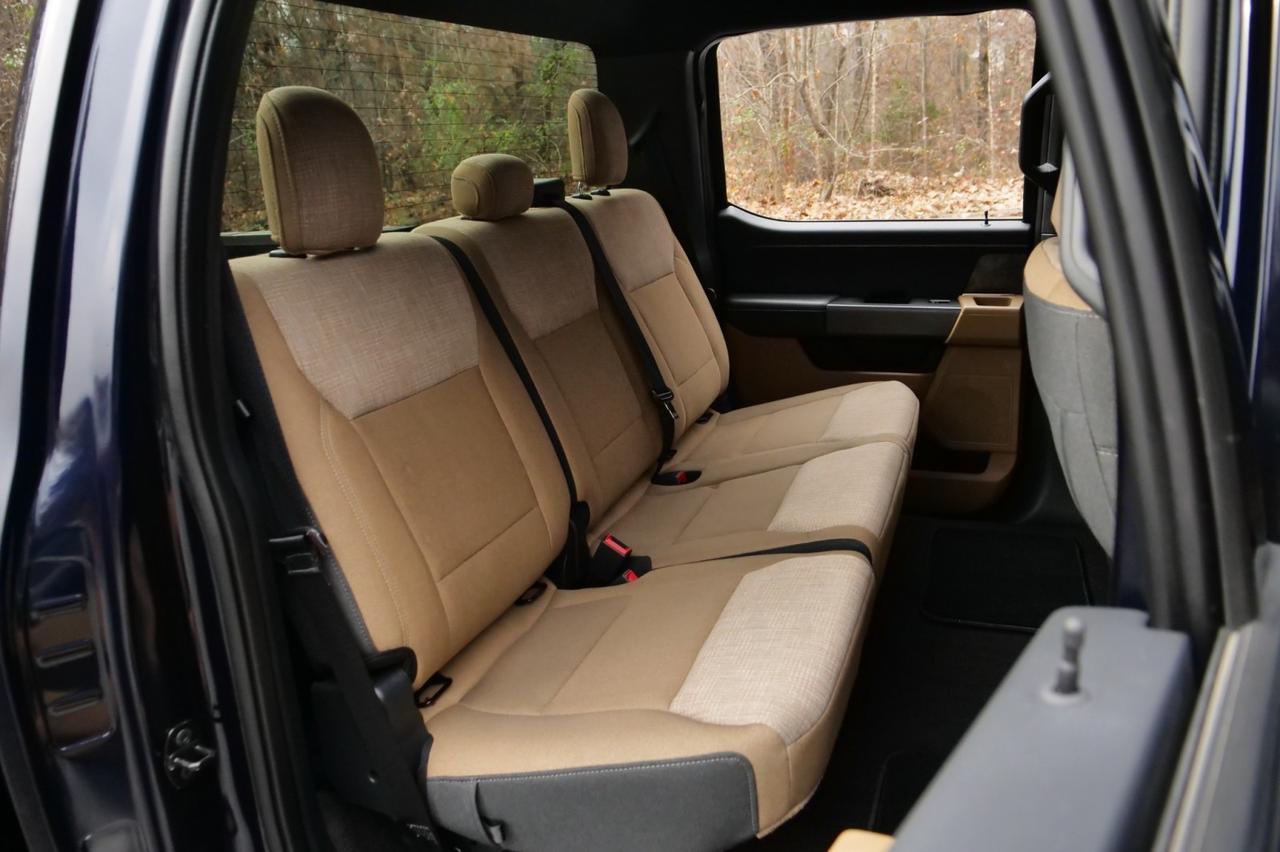 2021 Ford F-150 XLT 4X4 / 5.0L V8 / NAV / Chrome Appearance Package! Lincolnton NC