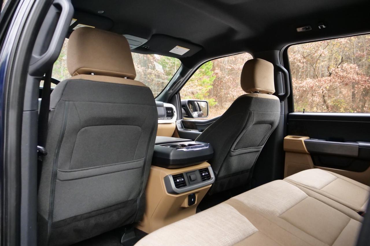 2021 Ford F-150 XLT 4X4 / 5.0L V8 / NAV / Chrome Appearance Package! Lincolnton NC