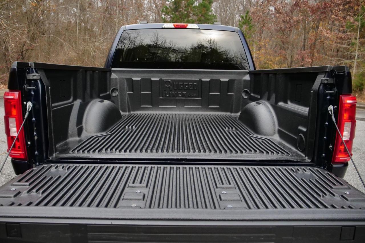 2021 Ford F-150 XLT 4X4 / 5.0L V8 / NAV / Chrome Appearance Package! Lincolnton NC