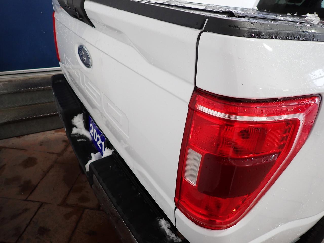 2021 Ford F-150 "XLT SUPERCREW 6'8" BOX 4WD Listowel ON