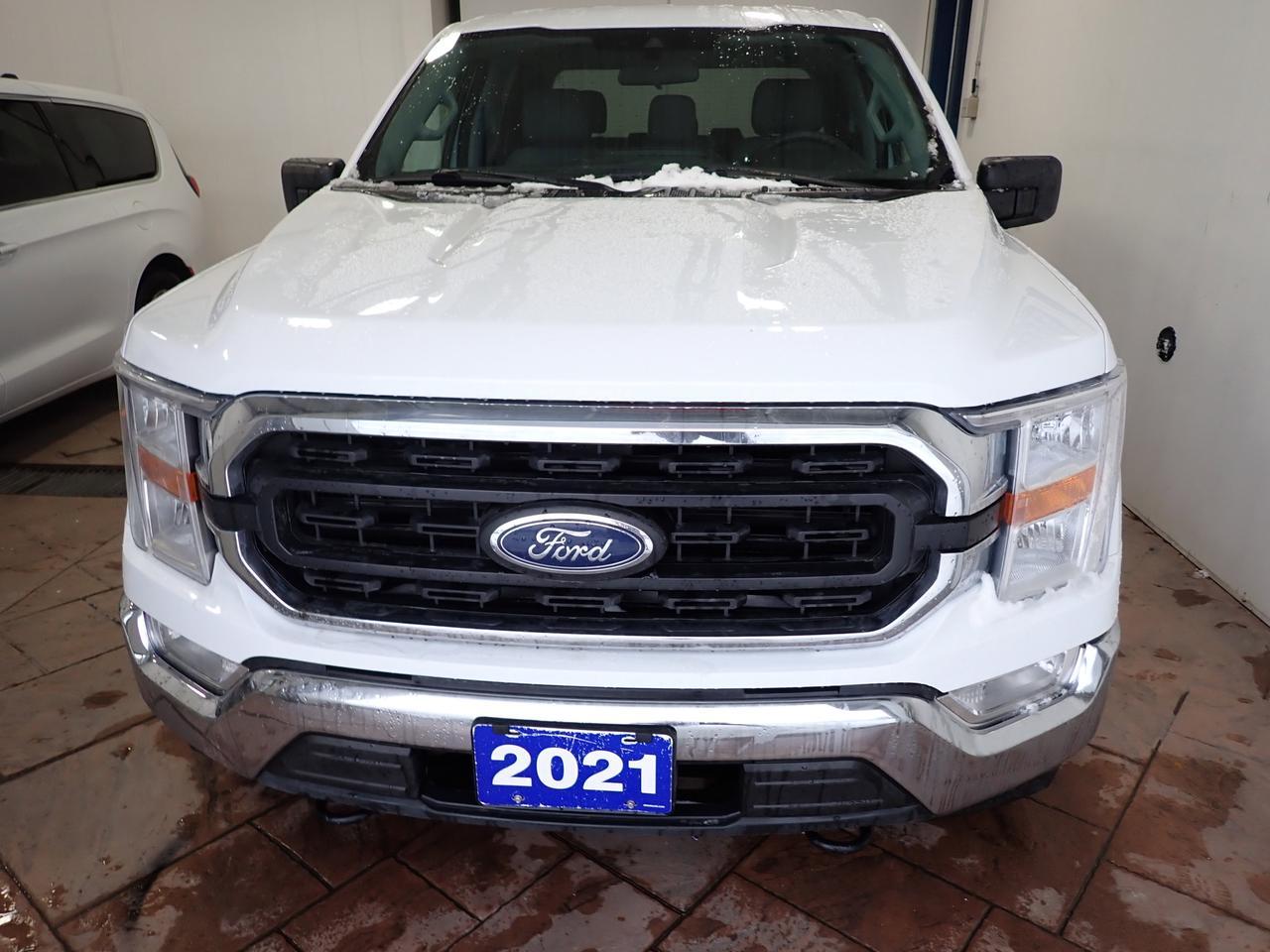 2021 Ford F-150 "XLT SUPERCREW 6'8" BOX 4WD Listowel ON