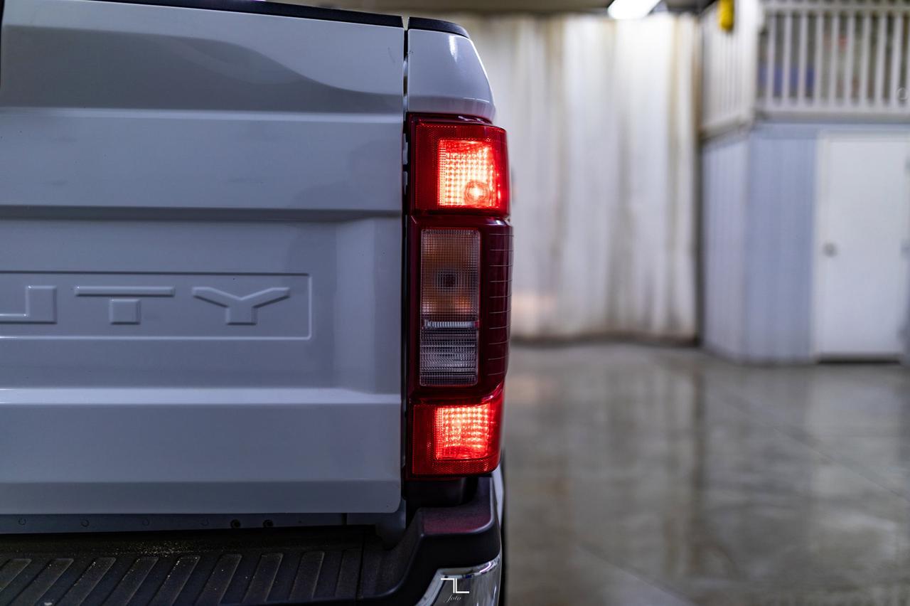 2021 Ford F-250 4x4 Crew Cab XLT FX4 BCam Red Deer AB