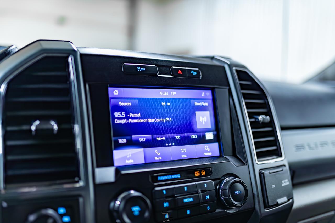 2021 Ford F-250 4x4 Crew Cab XLT FX4 Longbox BCam Red Deer AB