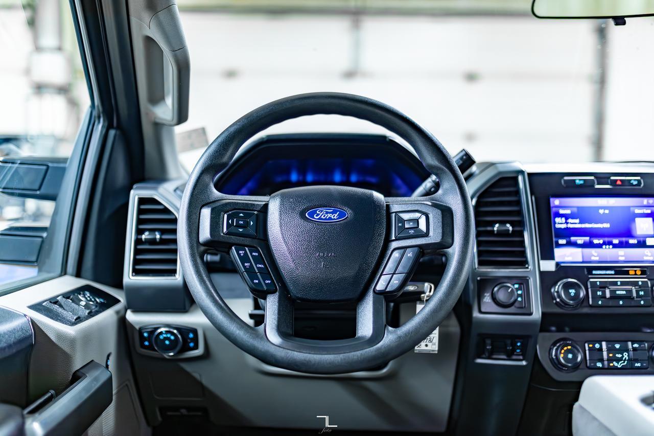 2021 Ford F-250 4x4 Crew Cab XLT FX4 Longbox BCam Red Deer AB