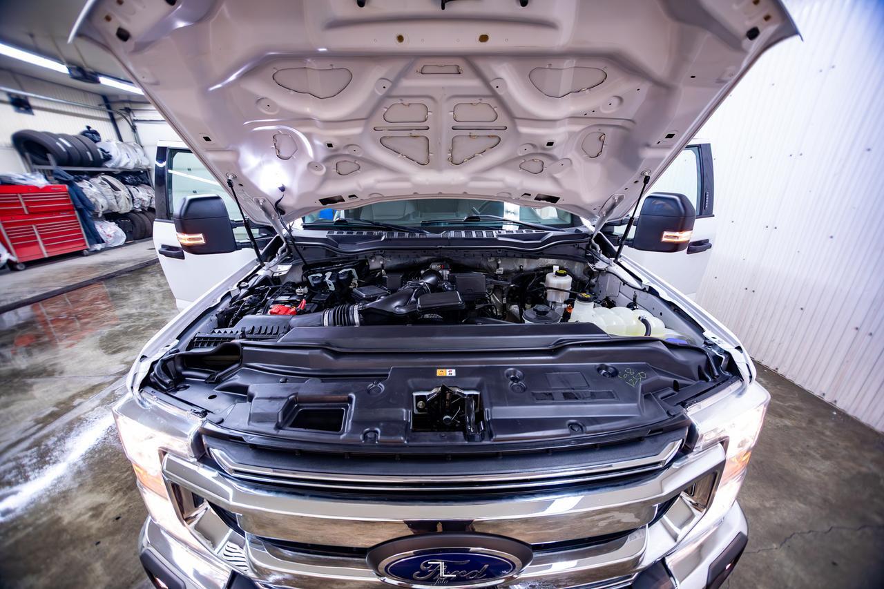 2021 Ford F-250 4x4 Crew Cab XLT FX4 Longbox BCam Red Deer AB