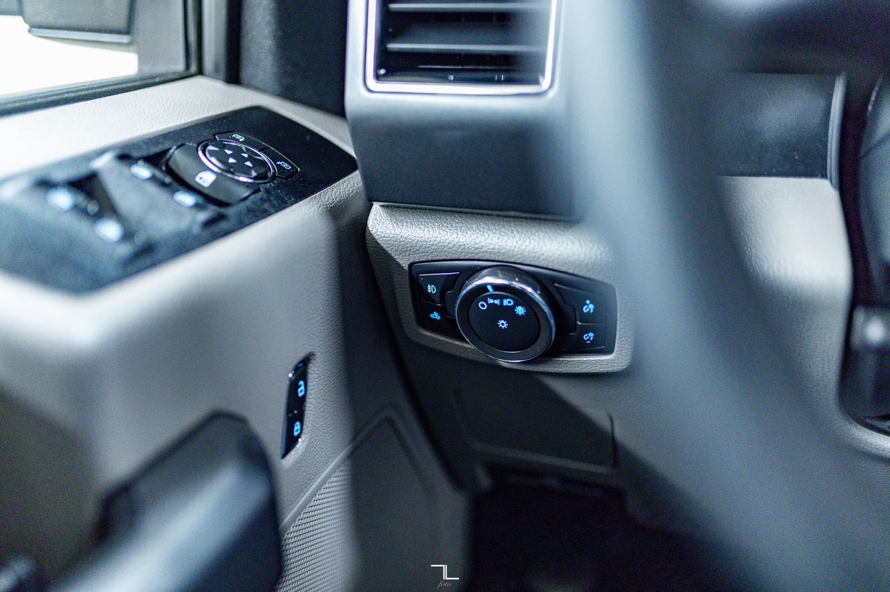 2021 Ford F-250 4x4 Crew Cab XLT FX4 Longbox BCam Red Deer AB