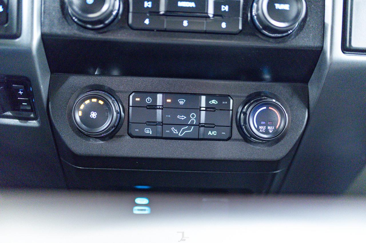 2021 Ford F-250 4x4 Crew Cab XLT FX4 Longbox BCam Red Deer AB