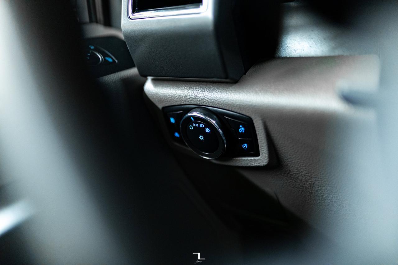 2021 Ford F-250 4x4 Crew Cab XLT FX4 PSeat BCam Red Deer AB