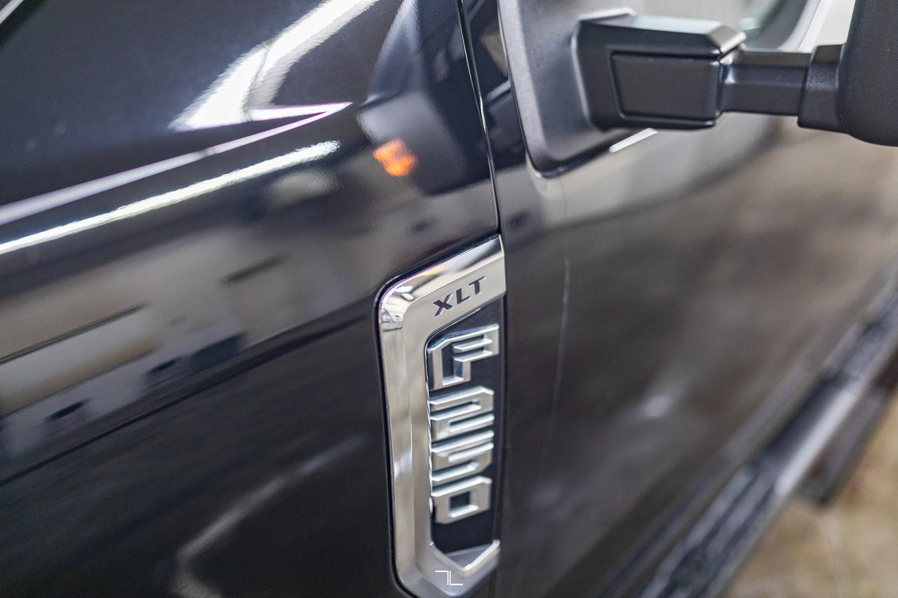 2021 Ford F-250 4x4 Crew Cab XLT FX4 PSeat BCam Red Deer AB