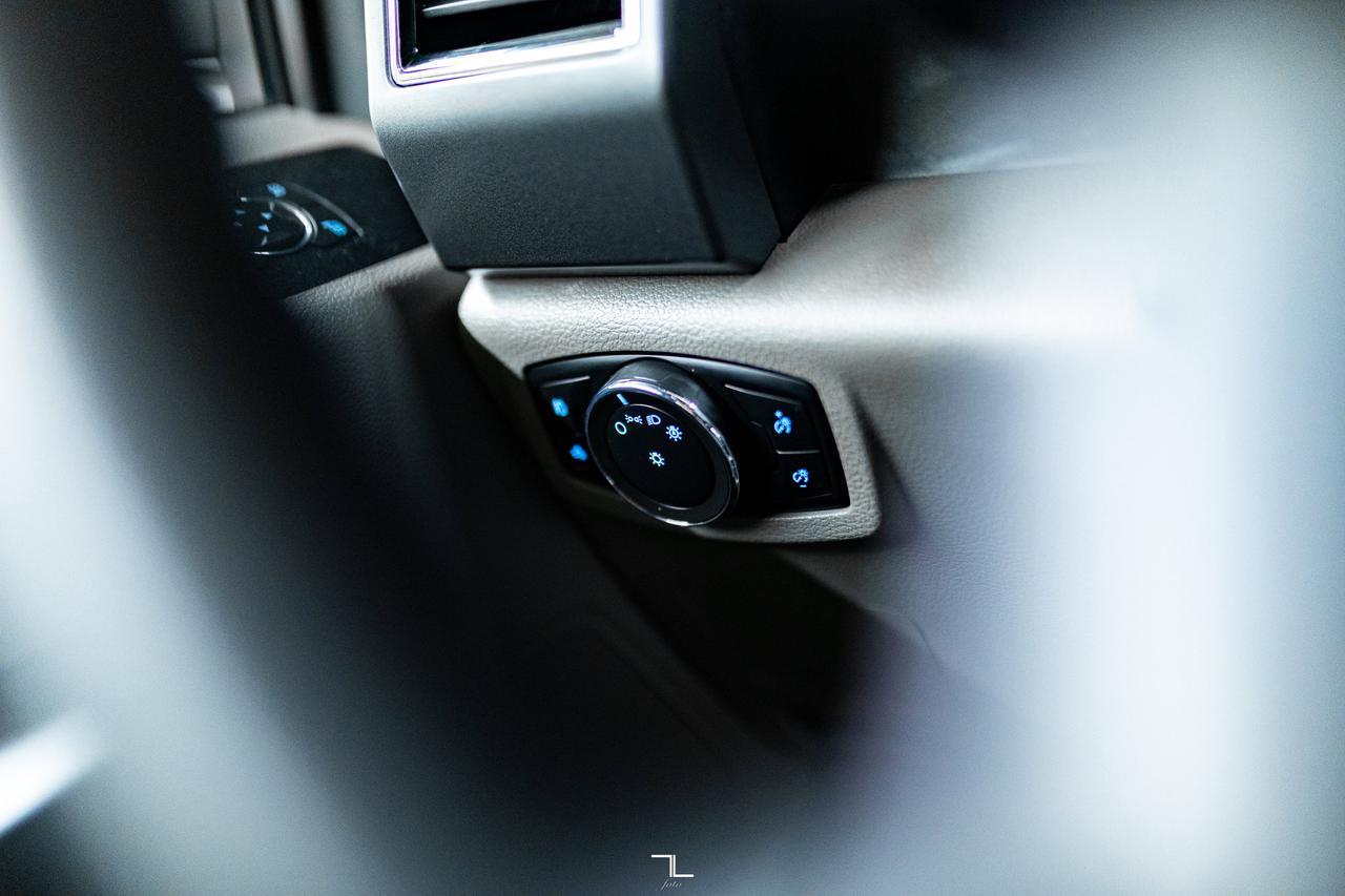 2021 Ford F-250 4x4 Crew Cab XLT FX4 PSeat BCam Red Deer AB