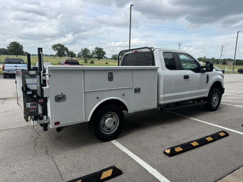 2021 Ford F-250 4x4 Utility w/ Lift Gate XL Collinsville OK